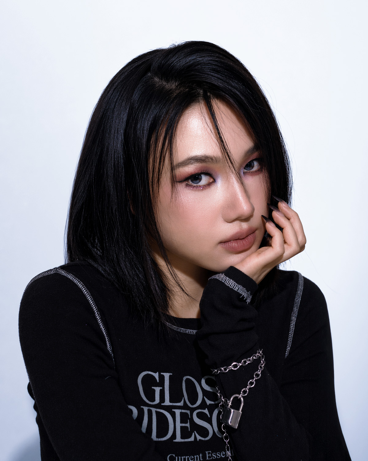 K-Pop Stage — full face portrait