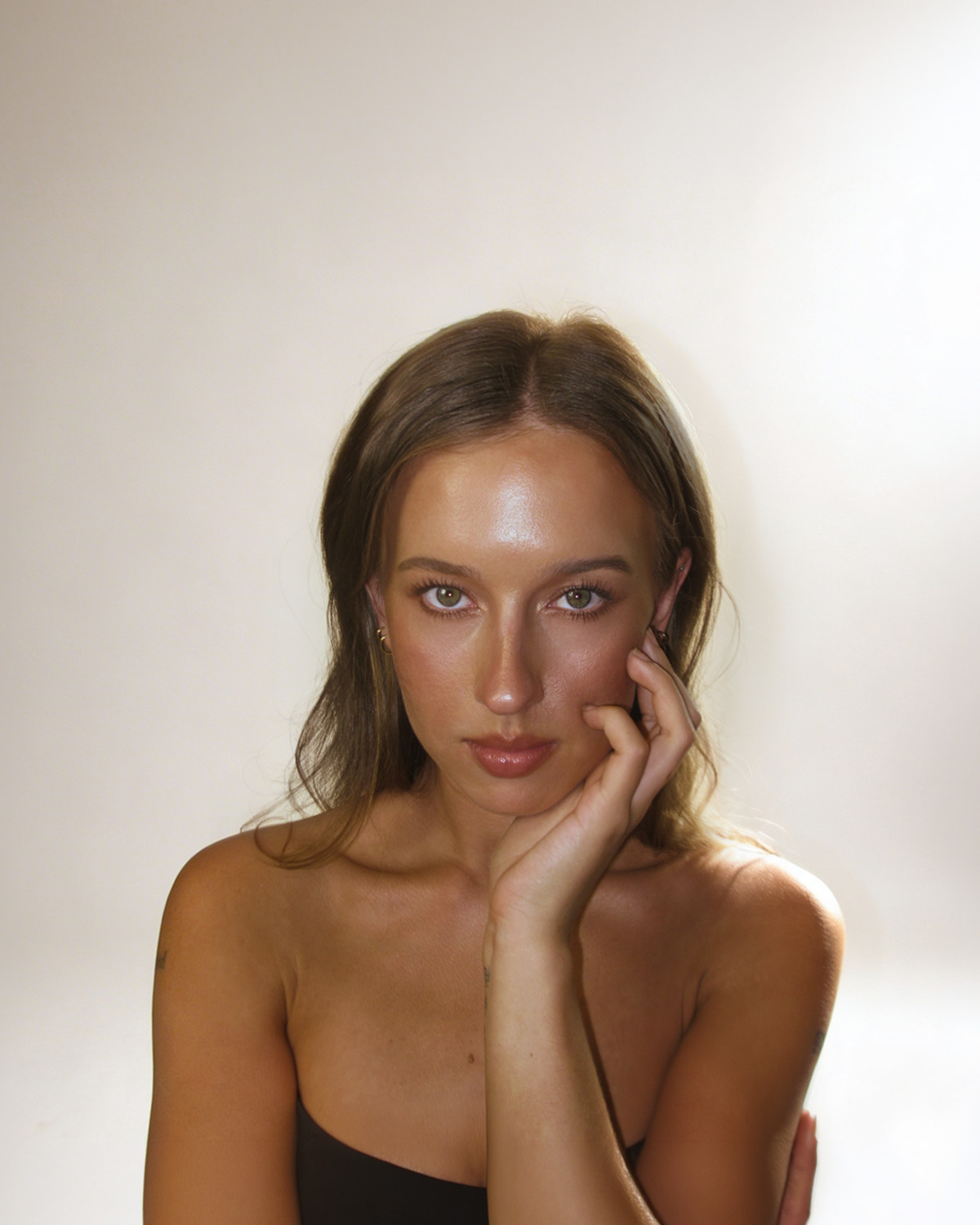 Natural Glam — soft warm dreamy portrait